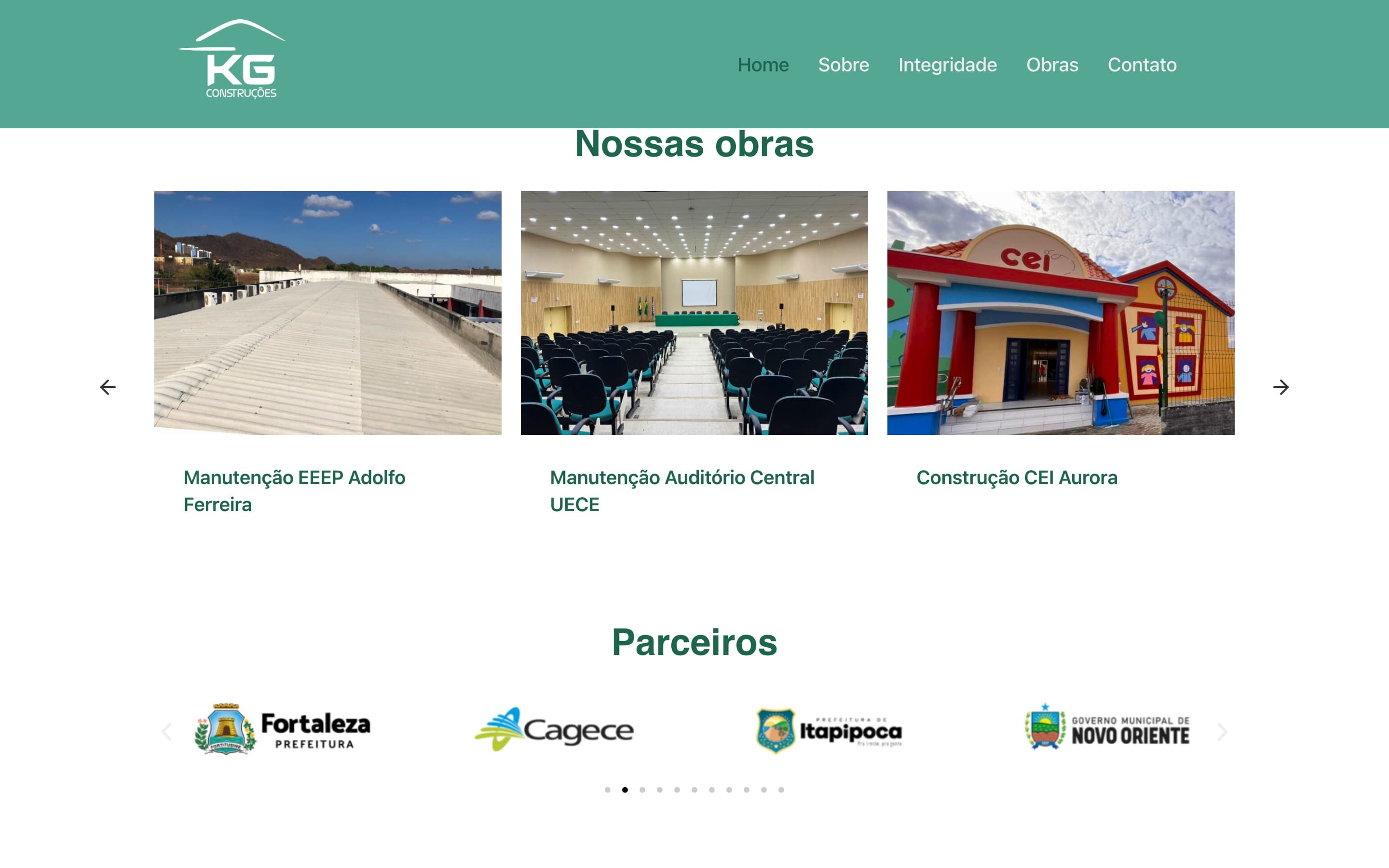 Carrossel de obras do site anterior, com fotos e apenas os nomes dos projetos